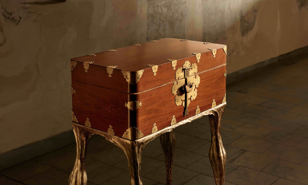 GLIF’s Mori Mori chest photographed in Istanbul
